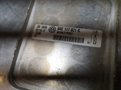 Audi Q2 GA 1.4 TFSI Ölkühler Öl Kühler 04E117021K Neuwertig !!! gebraucht - Original – Produktansicht 2
