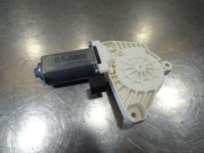 VW Golf 7 VII Kombi vorne links 5Q4959801B ORIGINAL gebraucht - Fensterhebermotor – Produktansicht 1