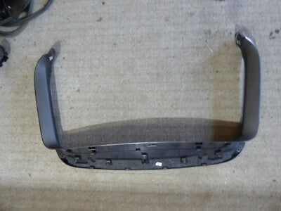 Audi Q3 8U 2011-18 Heckklappenverkleidung oben schwarz 8U0867973 – Produktansicht 2