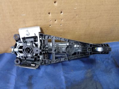 Opel Astra J 1.4 Türgriff Außen vorne links für RHD ! LH ORIGINAL gebraucht - 14096201 – Produktansicht 2