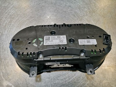 Audi Q2 GA A3 8V 1.4 TFSI 81A920940A Tacho Speed Cluster ORIGINAL gebraucht - Kombiinstrument – Produktansicht 2