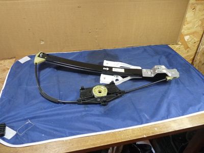 AUDI A4 8K Limo 2.0 TDI Fensterheber ohne motor hinten rechts 8K0839462 – Produktansicht 1