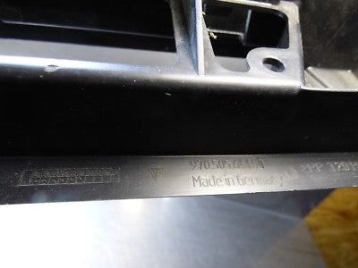 Porsche PANAMERA 970 Halterung Halter Leiste Träger hinten Mitte 97050564101 – Produktansicht 3