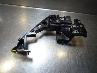 Porsche PANAMERA 970 Halter Halterung in Armaturenbrett 97055239200 – Produktansicht 1