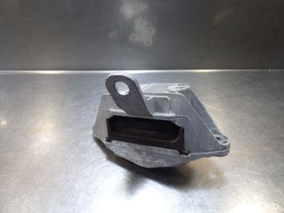 Opel Astra J 1.7 CDTI Motorhalter ORIGINAL gebraucht - 13248546 – Produktansicht 2