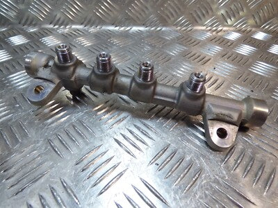 Jeep KL 2.0 CRD 2015 Kraftstoffverteiler Einspritzleiste Verteilerrohr ORIGINAL gebraucht - Cherokee – Produktansicht 1