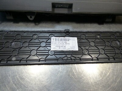 Porsche Panamera 970 Hinter Kofferraum Schlossabdeckung 97055125104 97055165100 – Produktansicht 3