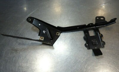 Porsche PANAMERA 970 Original Halter Aufnahme Träger vorne links 97061020103 – Produktansicht 1