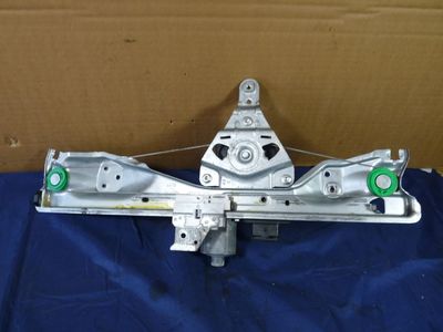 Peugeot 308 S Bj:2011 Fensterheber Motor hinten rechts 0130822370 / 9659826680 – Produktansicht 2