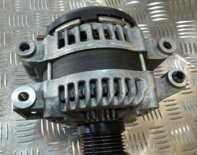 Jeep Grand Cherokee WK2 3.0 CRD Lichtmaschine P04801835AB – Produktansicht 3