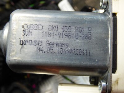 Porsche Cayenne II 92A Elektro motor Vorne Links 8K0959801B ORIGINAL gebraucht - Fensterhebermotor – Produktansicht 3