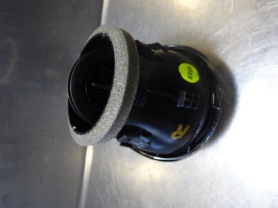 Audi A1 8X Original Luftdüse Luftdusche Luftausströmer rechts 8X2820902 – Produktansicht 4