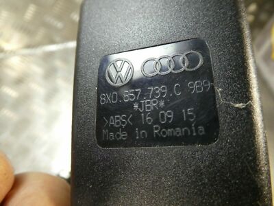 AUDI A1 8X Gurtschloss hinten 8X0857739C Links = Rechts gebraucht - Original – Produktansicht 2