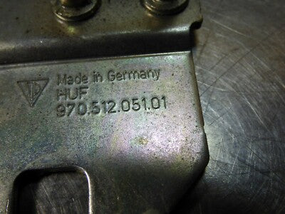 Porsche Panamera 970 Orig. Riegel Heckklappenschloß 97051205101 – Produktansicht 2