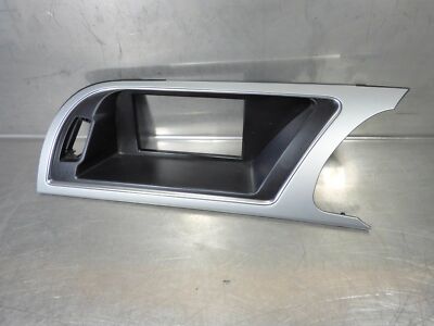 AUDI A5 8T DISPLAY SCREEN SURROUND TRIM 8T2857185G OEM RHD ORIGINAL gebraucht - DASHBOARD – Produktansicht 1