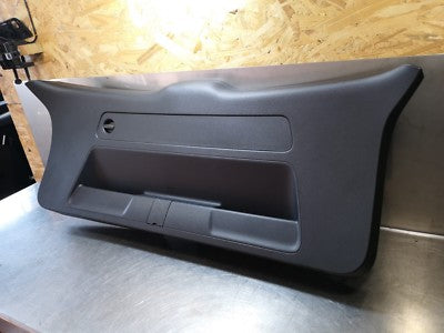Audi Q2 GA Verkleidung 81A867979H ORIGINAL gebraucht - Heckklappenverkleidung – Produktansicht 3