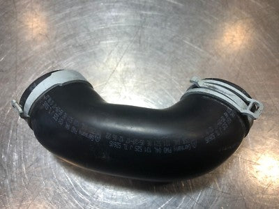 Audi A3 8V Schlauch für AGR-Kühler 04L131525J VW SEAT SKODA ORIGINAL gebraucht - Druckschlauch – Produktansicht 1