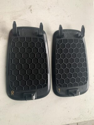 Porsche Boxster 981 Blende Lautsprecher Abdeckung Boxengitter L o. R 98155103700 – Produktansicht 2
