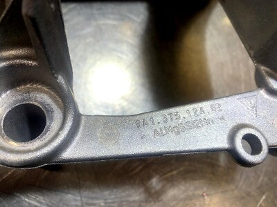 Porsche Boxster Cayman 981 S GTS 991 911 Motorträger Motorhalter 9A137512402 – Produktansicht 3