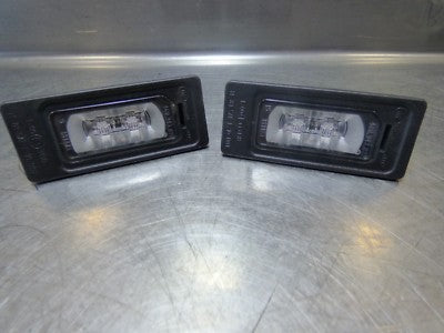 Audi A1 8X 1 PAAR Audi LED Kennzeichenleuchte 4G0943021 4G0 943 021 gebraucht - original – Produktansicht 1