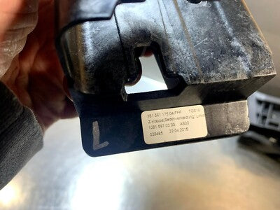 PORSCHE Boxster 981 Klappe Verdeck Seitenverkleidung links 98156117504 – Produktansicht 4