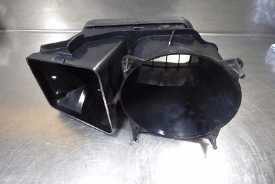 Porsche Boxster Cayman 981 Luftkanal Lufteinlass Luftführung Links 98150465703 – Produktansicht 1