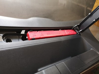 Audi Q2 GA Verkleidung 81A867979H ORIGINAL gebraucht - Heckklappenverkleidung – Produktansicht 4
