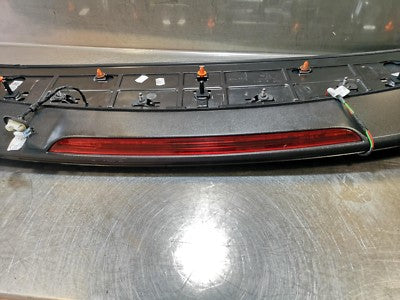 Audi Q2 GA Dachkantenspoiler Heckklappe Heck Spoiler 81A827933 S-line LY9T – Produktansicht 7