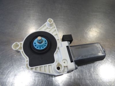 VW Golf 7 VII vorne rechts 5Q4959802B ORIGINAL gebraucht - Fensterhebermotor – Produktansicht 2