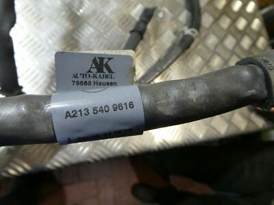 Orig. Mercedes-Benz W213 2018 220 CDI Batterie Kabelbaum Satz A2135409616 – Produktansicht 2