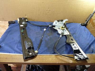 Opel Astra J Exlite 1.4 Fensterheber Links Vorne 13350757 – Produktansicht 2