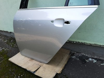 OPEL INSIGNIA COMBI Tür hinten links Z176 Argonsilber ohne anbauteile o. delle – Produktansicht 3