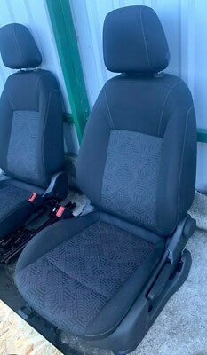 OPEL ASTRA K Kombi 2018 Sitze Sitzgarnitur schwarz stoff – Produktansicht 4