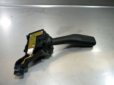 VW Golf 5 1.9 TDI KBL Blinkerhebel 1K0953513E ORIGINAL gebraucht - Lenkstockschalter – Produktansicht 2