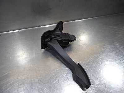 Ford Transit 2.2 TDCI Gaspedal CC11-9F836-AA – Produktansicht 2