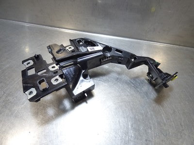 Porsche PANAMERA 970 Armaturenbrett Halter Halteklammer links 97055239100 – Produktansicht 1
