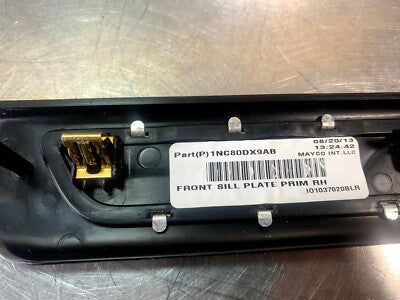 Orig. Jeep Grand Cherokee IV WK2 Einstiegsleiste vorne links 1NC80DX9AB – Produktansicht 2