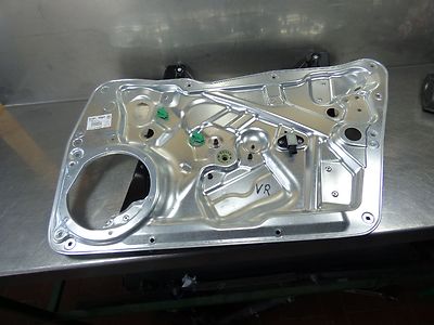 VW Tiguan 5N Bj. 2007 ORIGINAL gebraucht - 2017 Fensterhebermechanik ohne Motor vorne r. 5N1837730G – Produktansicht 2