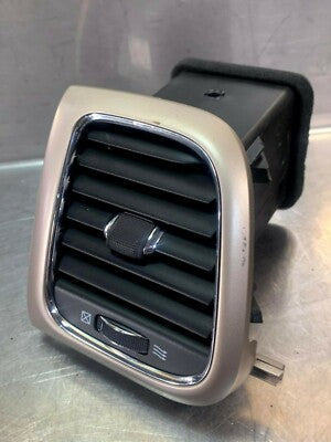 Jeep Grand Cherokee IV WK2 Links Luftdüse Belüftung armaturenbrett X90016502MR – Produktansicht 1