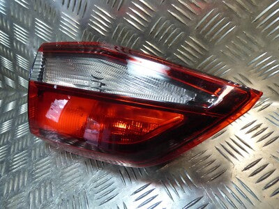 OPEL ASTRA K Sports Tourer 2018 Rücklicht Rückleuchte innen Rechts GM ORIGINAL gebraucht - 39077379 – Produktansicht 2