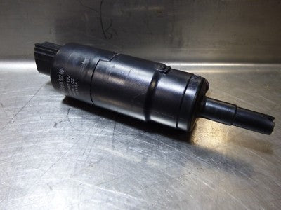 Porsche PANAMERA 970 Washer Fluid pump Waschwasserpumpe 97062450200 – Produktansicht 1