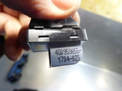 Audi A1 8X Q3 Schalter vorne rechts links hinten 4G0959855 ORIGINAL gebraucht - Fensterheber – Produktansicht 4