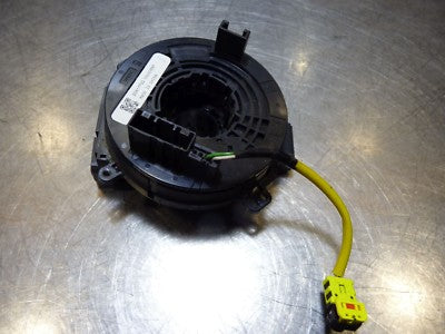 Opel Astra J 1.7 CDTI ORIGINAL gebraucht - Airbagschleifring Wickelfeder 13579487 – Produktansicht 1