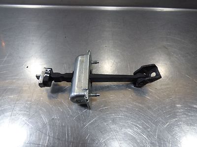 Opel Corsa D 1.2 Bj.:2011 Türfangband hinten ORIGINAL gebraucht - 13181961 – Produktansicht 1