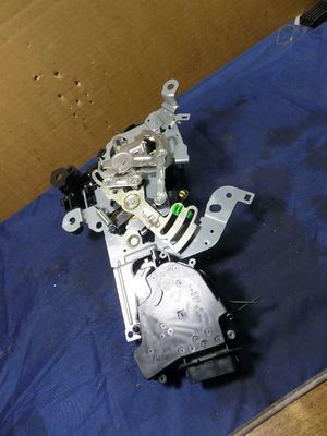 MAZDA 5 FURANO 2007 5DR Türschloss Schloss Stellmotor hinten rechts – Produktansicht 2