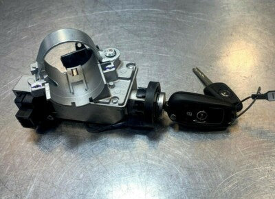 OPEL ASTRA K Zündschloß ECU Immobilizer Zündschloßhalter GM 13396112 GM 39079939 – Produktansicht 1