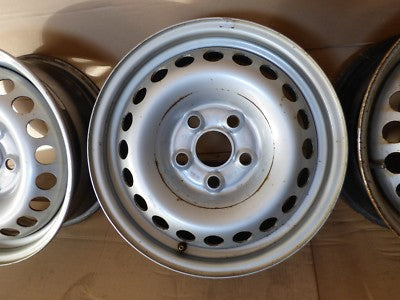 VW Transporter T5 Stahlfelge Satz _ 6.5J x 16 _ ET51 _ 5 x 120 – Produktansicht 5