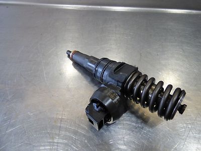 VW Golf 5 1.9 TDI Einspritzdüse 038130073A / 038 130 073 A – Produktansicht 2