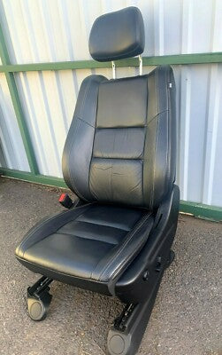 Jeep Grand Cherokee IV WK2 2015 Leder Sitze Vorne Links in schwarz TOP ZUSTAND ! – Produktansicht 3