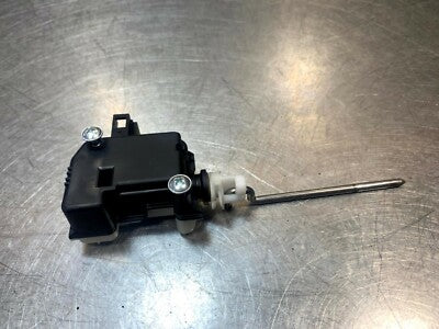 Porsche Panamera 970 4S GTS TURBO Stellmotor Tankdeckel 7L5810773A 1M0959781 – Produktansicht 2